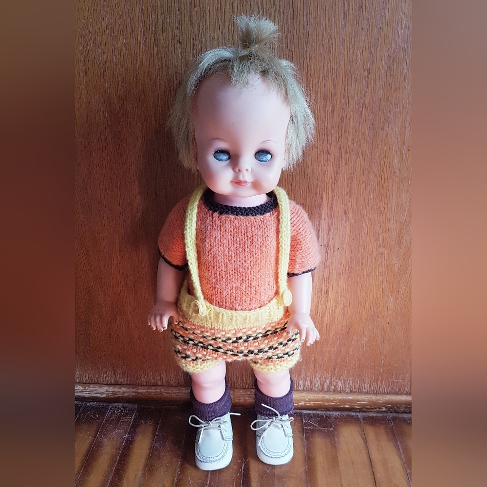 Reliable Baby Doll Wiggles Yellow Orange Brown Knitted Clothes Vintage WORKS TLC